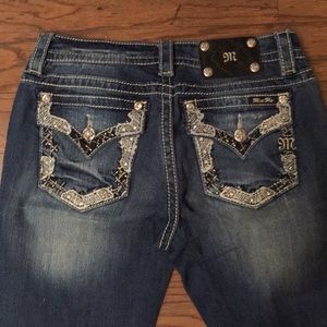Women’s Miss Me jeans